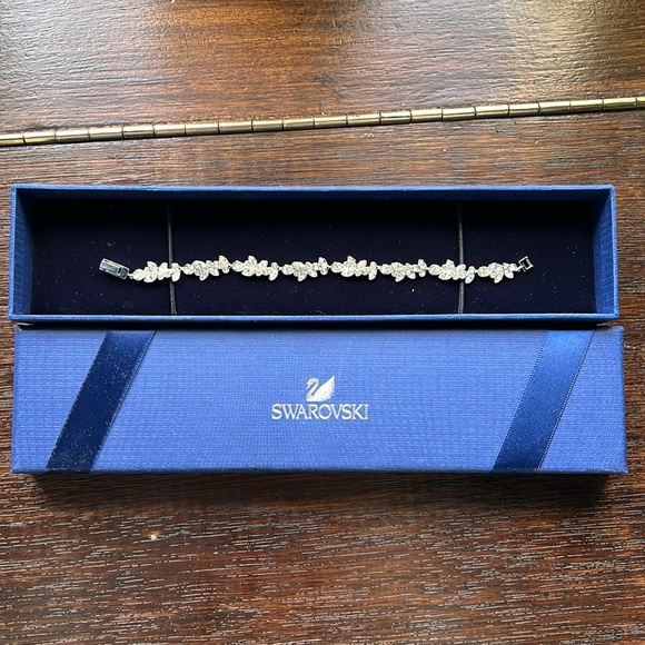 Swarovski Bracelet - Picture 1 of 4